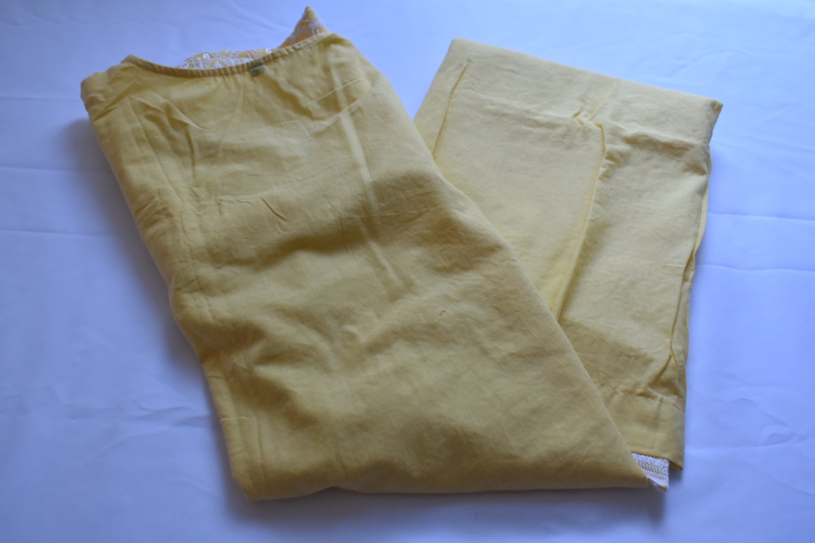 Light Yellow Color - Poly Cotton Chicken work and Sequin work Kurti - Size Small/Medium - 30/32 Junior size. Big Girls size - 18 plus