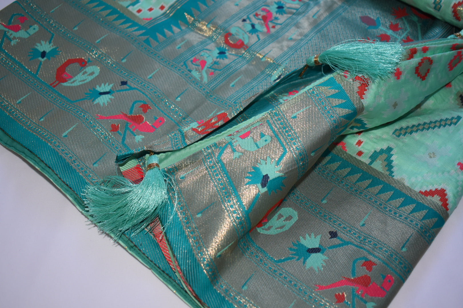 Green II Color - Silk Patola Kanjipuram Saree - Silk Zari Thread - Contrast Border