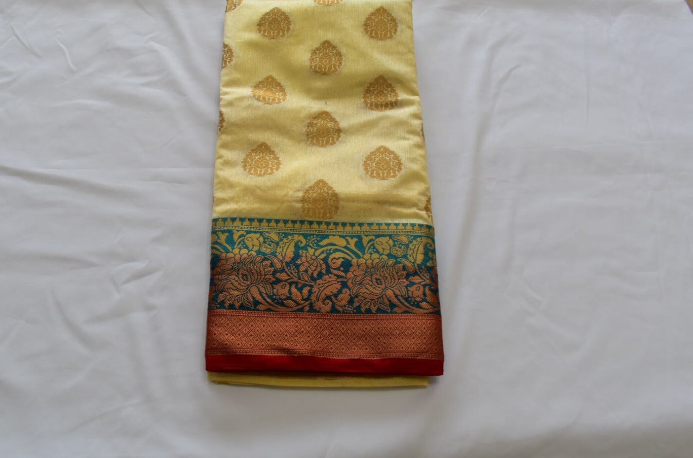 Soft Silk Saree - Cream Color Two-Tone Color Border - Pure Silk Saree - Floral Zari Design