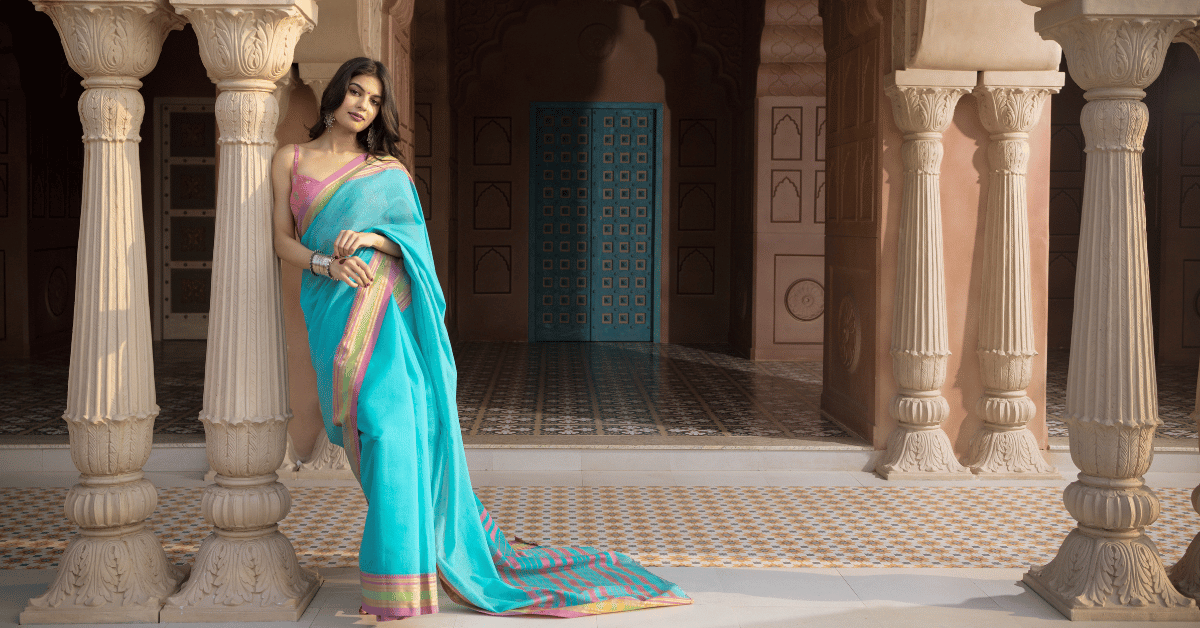 Saree Poses Ideas for Your Personalize Photoshoot