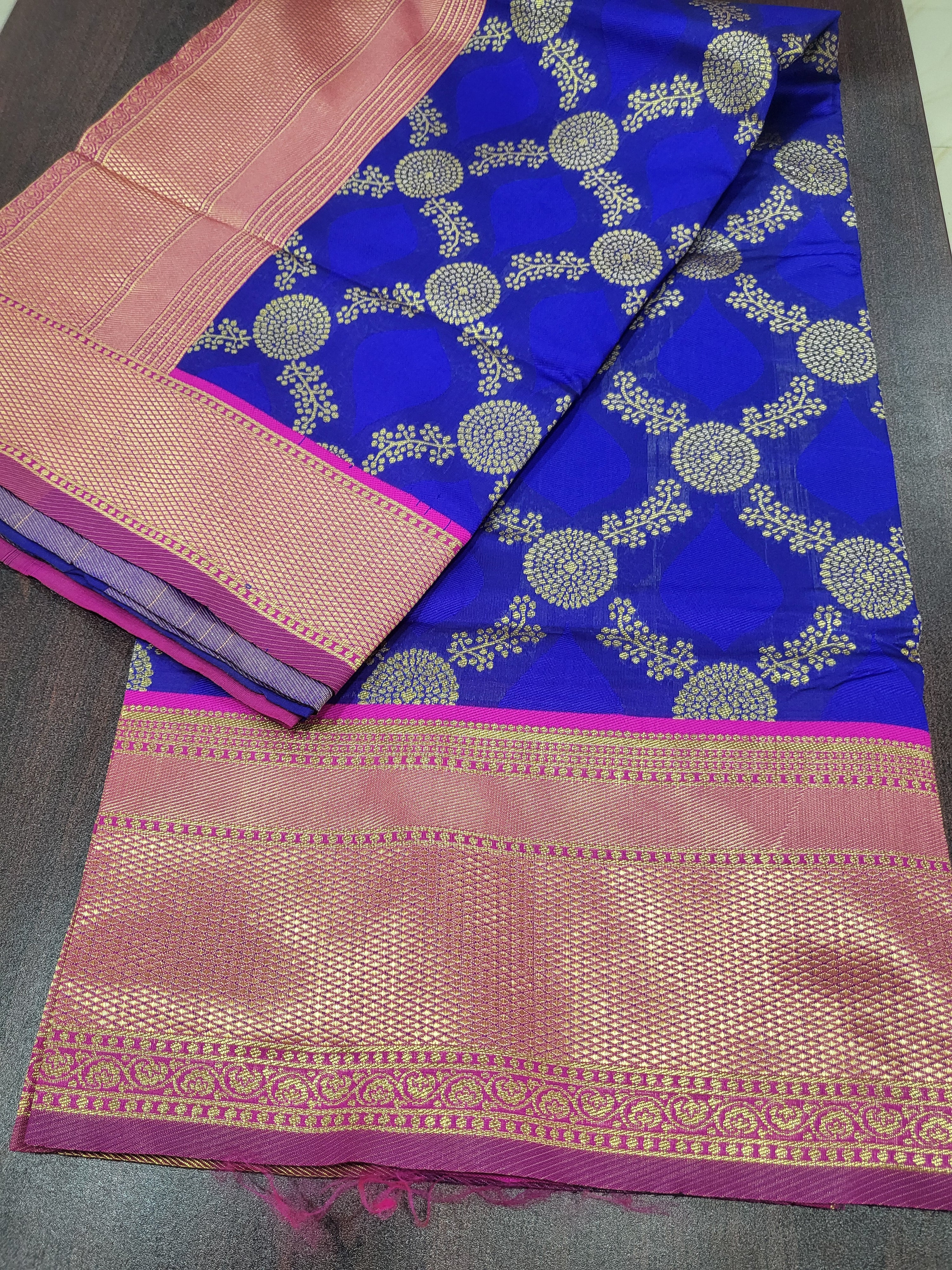 Silk Blend Saree - Silk Zari Thread - Small Motif Butta pattern Gold silk Zari Border