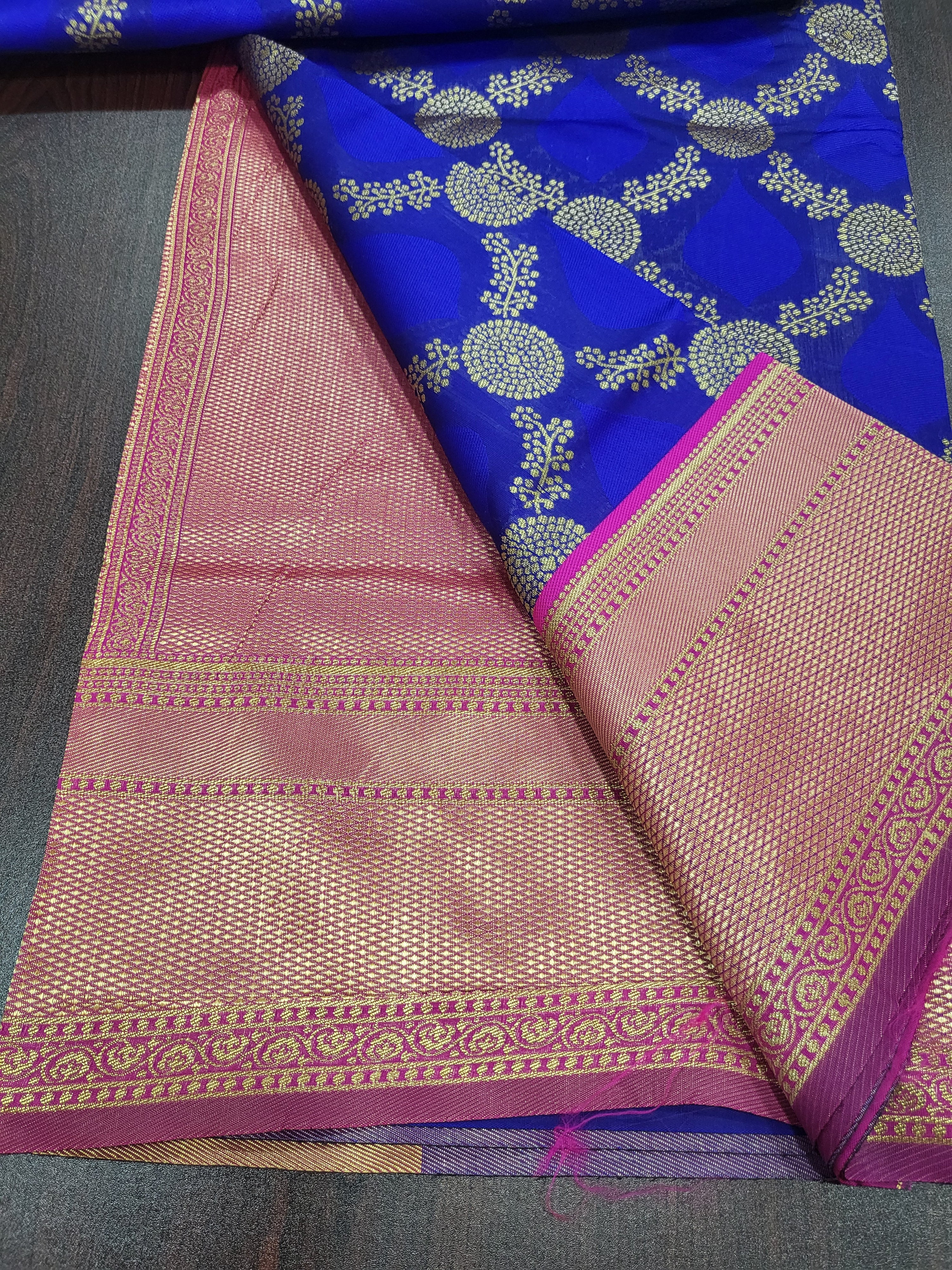 Silk Blend Saree - Silk Zari Thread - Small Motif Butta pattern Gold silk Zari Border