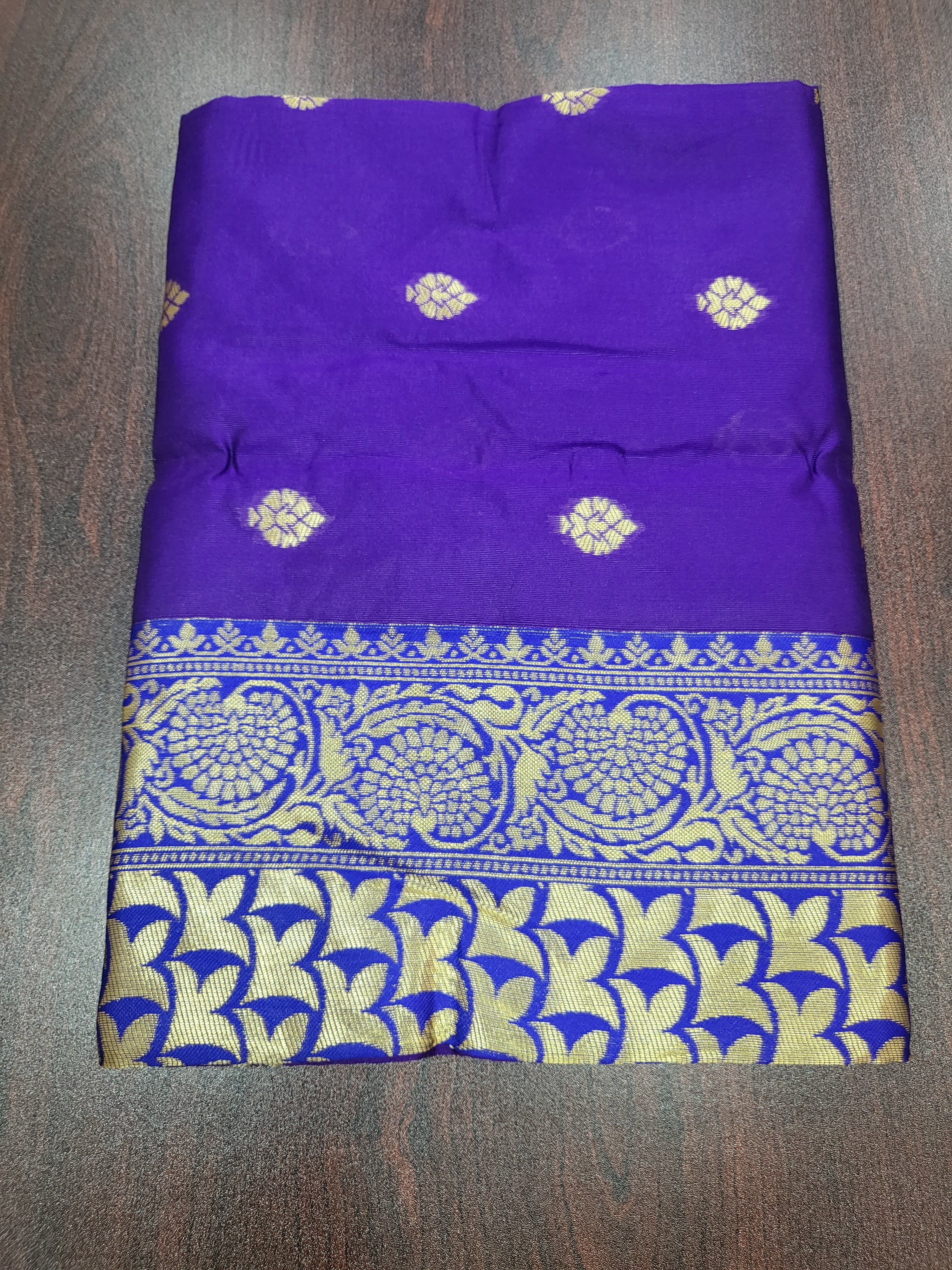 Silk Blend Saree - Silk Zari Thread - Small Motif Butta pattern Gold silk Zari Border