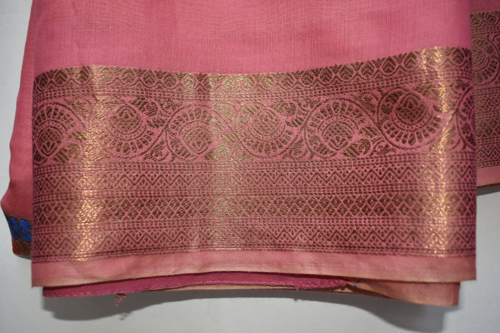 Pink Color - Silk Cotton Handloom Saree Gold Silk Thread work