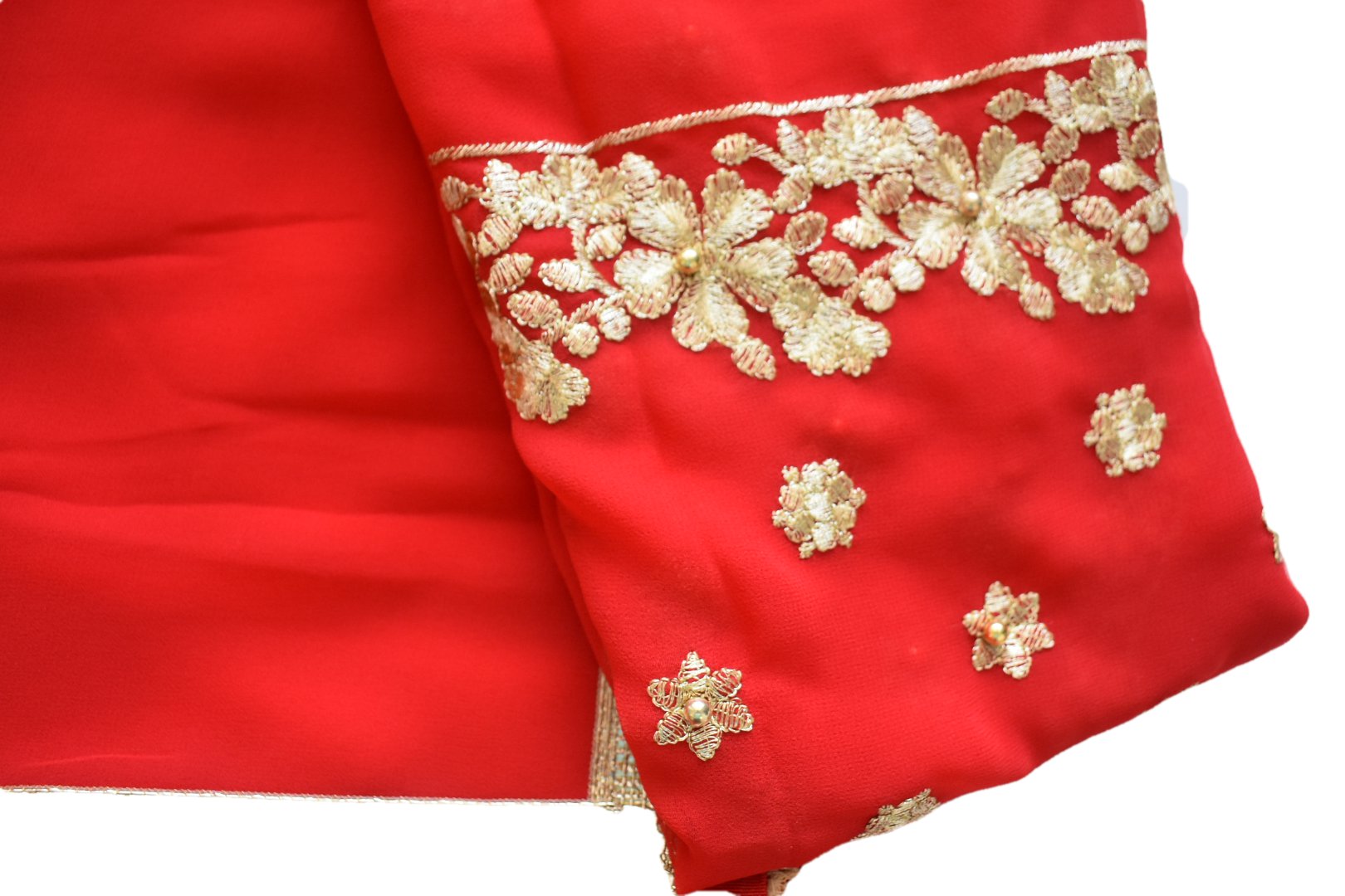 Red Color - Chiffon Saree - Thin Gold Lace