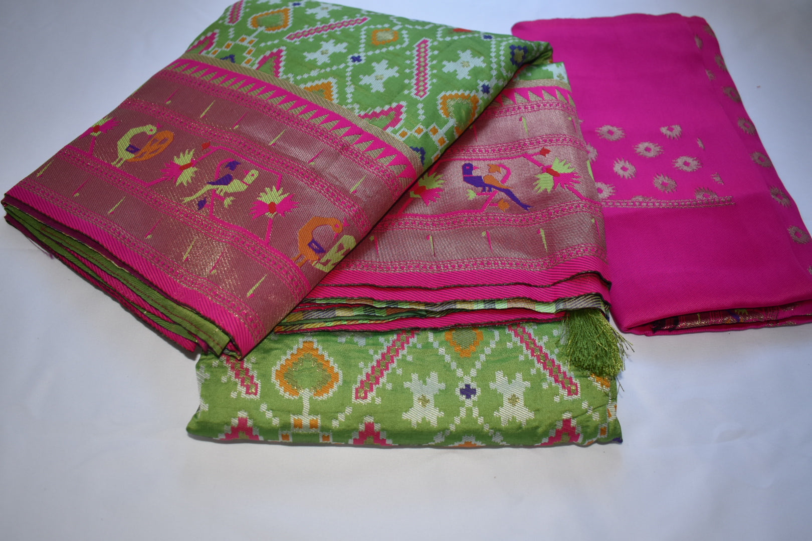 Green I Color - Silk Patola Kanjipuram Saree  - Silk Zari Thread - Contrast Border