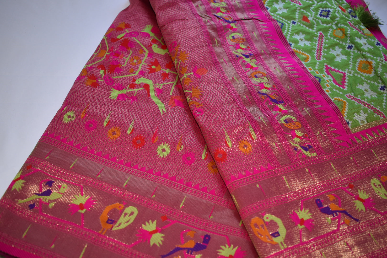 Green I Color - Silk Patola Kanjipuram Saree  - Silk Zari Thread - Contrast Border
