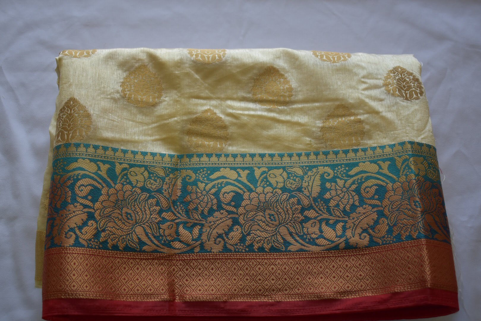 Soft Silk Saree - Cream Color Two-Tone Color Border - Pure Silk Saree - Floral Zari Design
