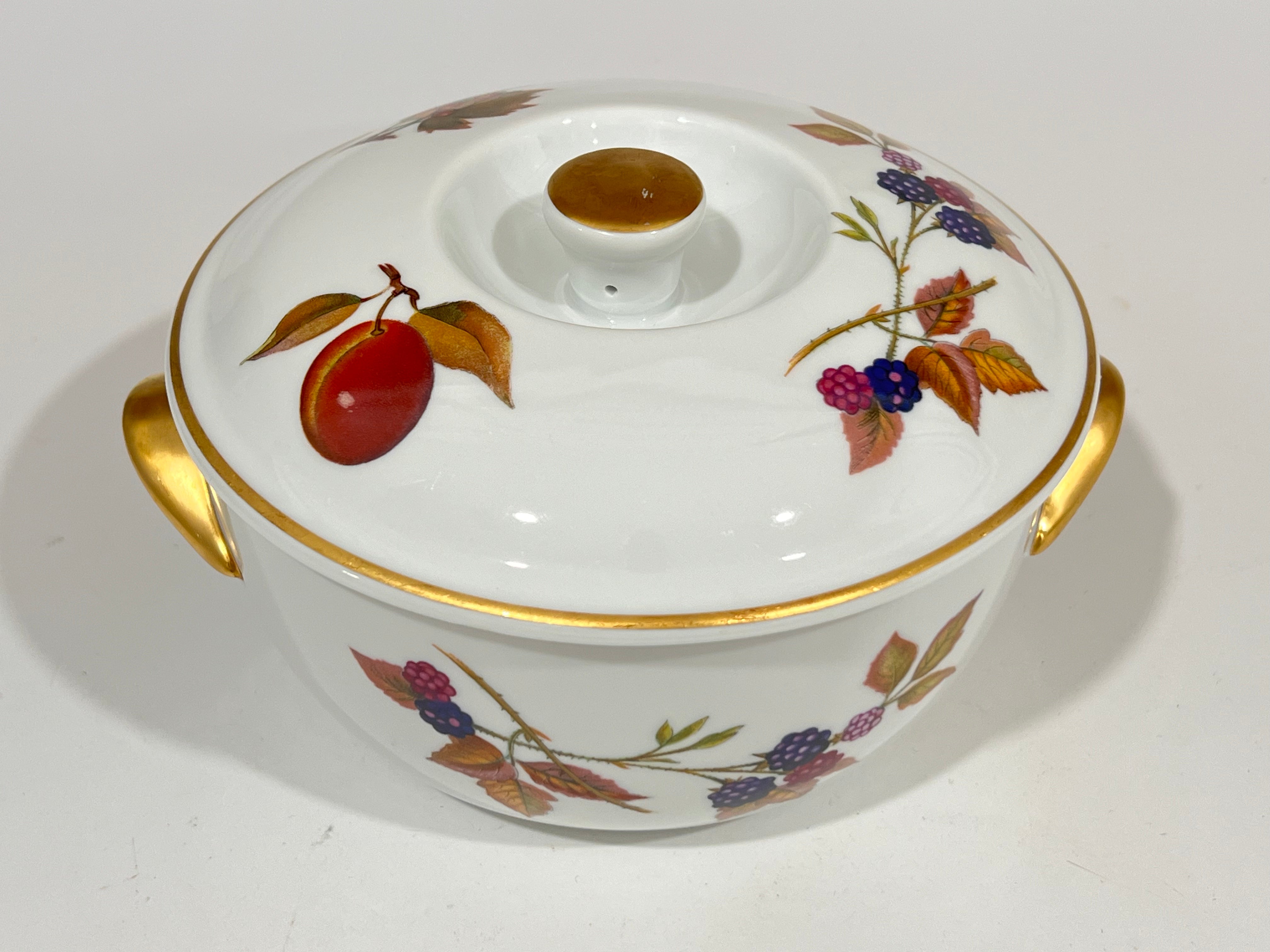 Royal Worcester Evesham Original Porcelain Fine China - Big Serveware With Lid - Gold Trim - From England