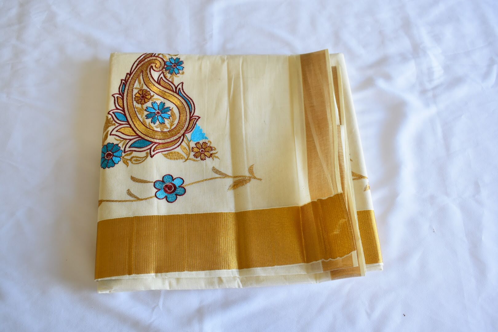 Embroidered Kasavu Saree - Ivory Cream Color - Cotton Saree - Pure Silk Thread Embroidered - Flowery I Embroidery VIII