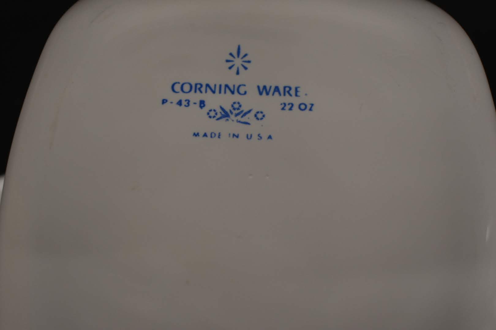 Corning ware -  White Blue Corn Flower 2 - Corning ware Casserole - Square Shape -  Pre- owned