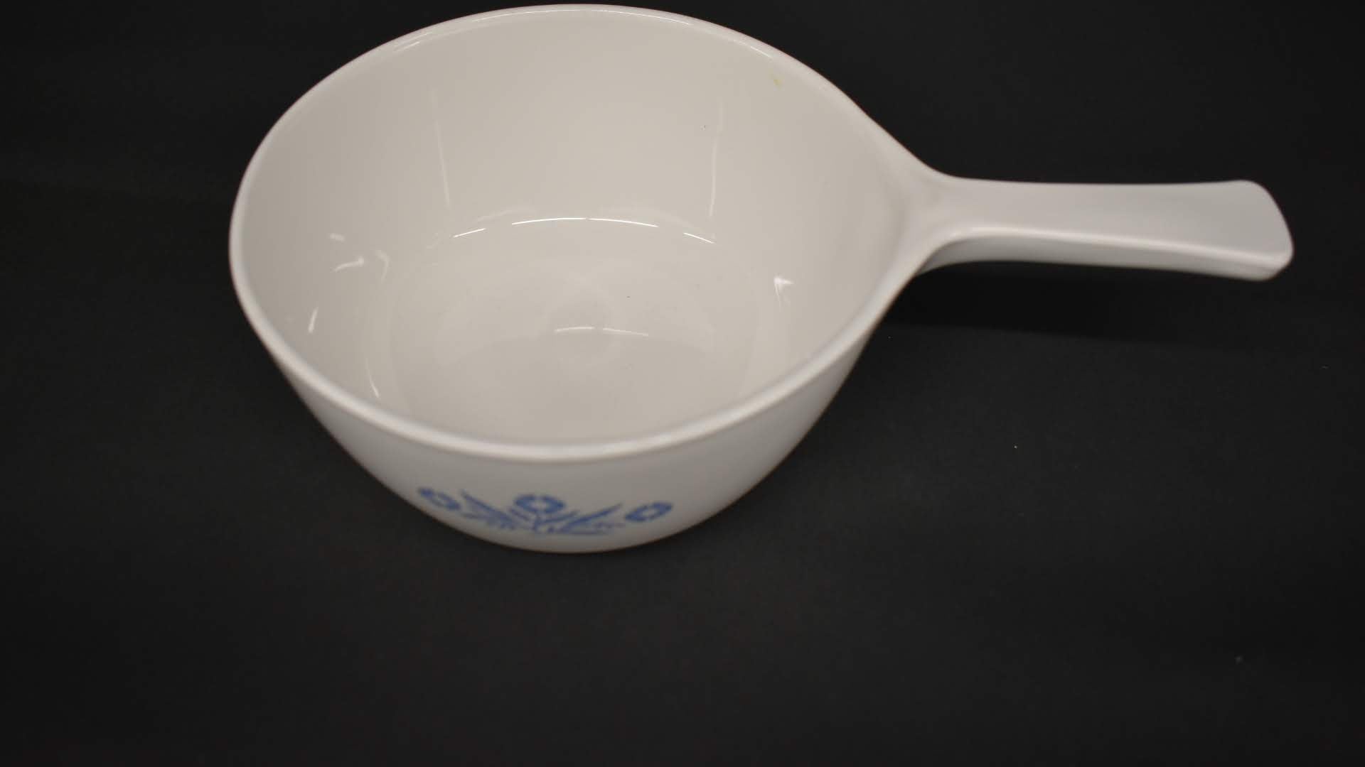 Corning Ware - White Blue Corn Flower 4 - Corning ware Casserole - Round Shape with Handle -  Pre- owned