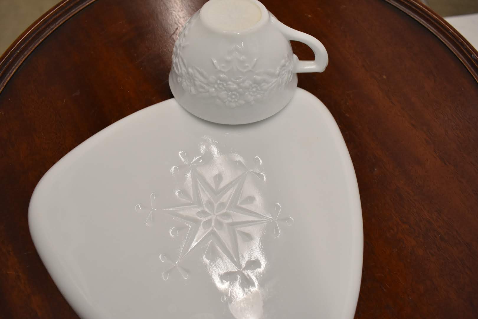 Porcelain Glass - Floral Emboss  - Snack Plate and Cup - 2 piece set