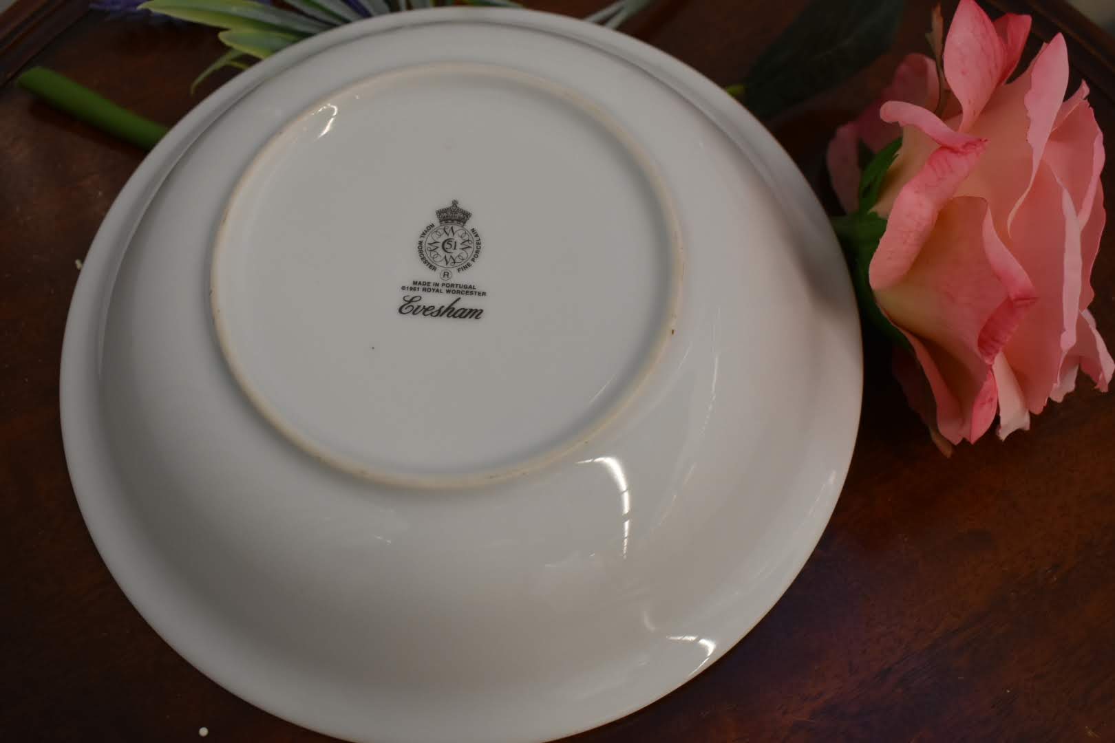 Royal Worchester Evesham Original Porcelain Fine China- Vegetable Bowl - Gold Trim - From England