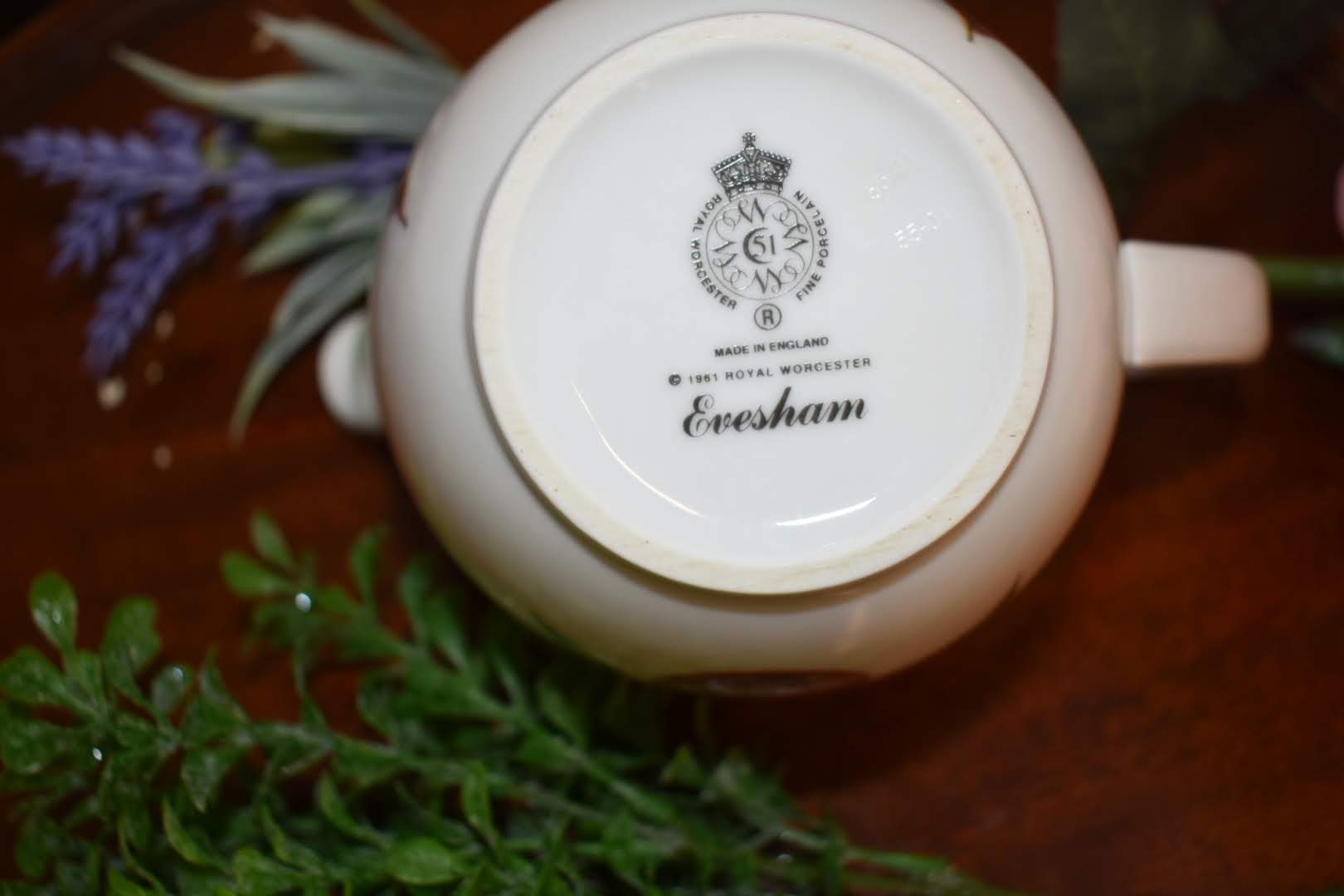 Royal Worchester Evesham - Fine Porcelain China - Gravy Bowl, Big Creamer - Gold Trim - From England