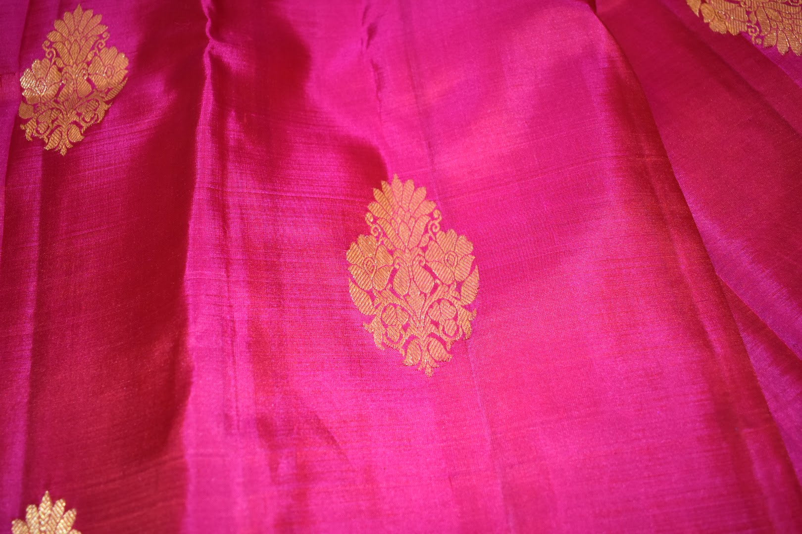 Pink Blue Two Tone Color - Pure Silk Saree - Silk Zari Thread Pattern