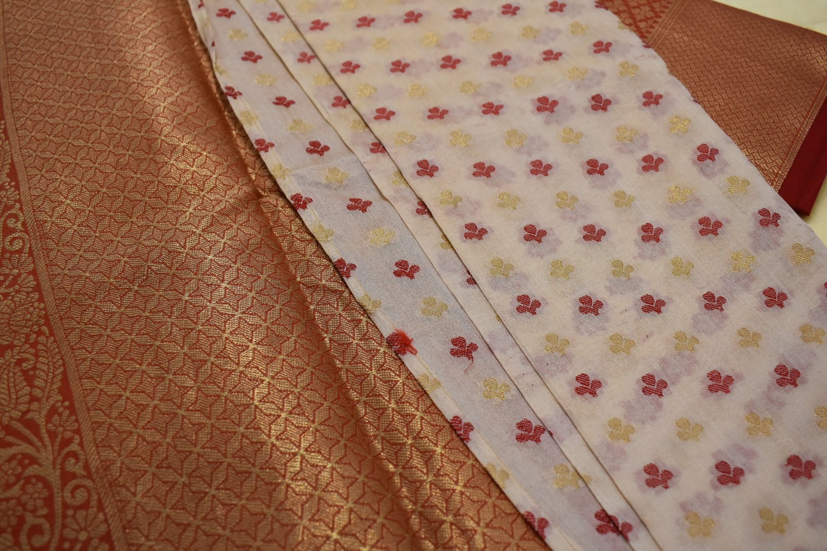 Cream Red Color - Chandheri Silk Saree - Silk Zari And Thread - Modern Small Motif pattern