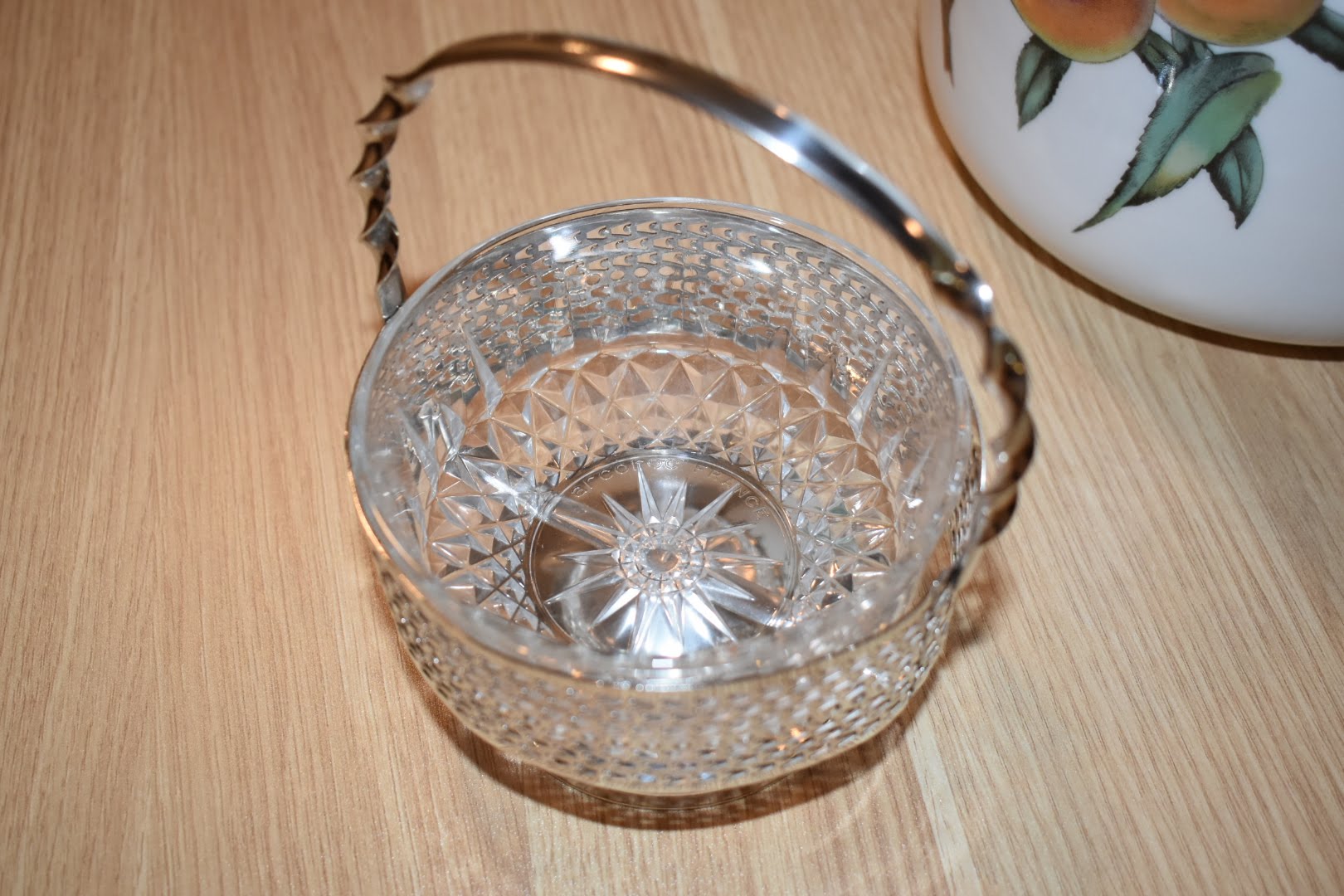 Crystal Glass Mid Century Condiment Bowl With Silver Plated Holder - Tray 11