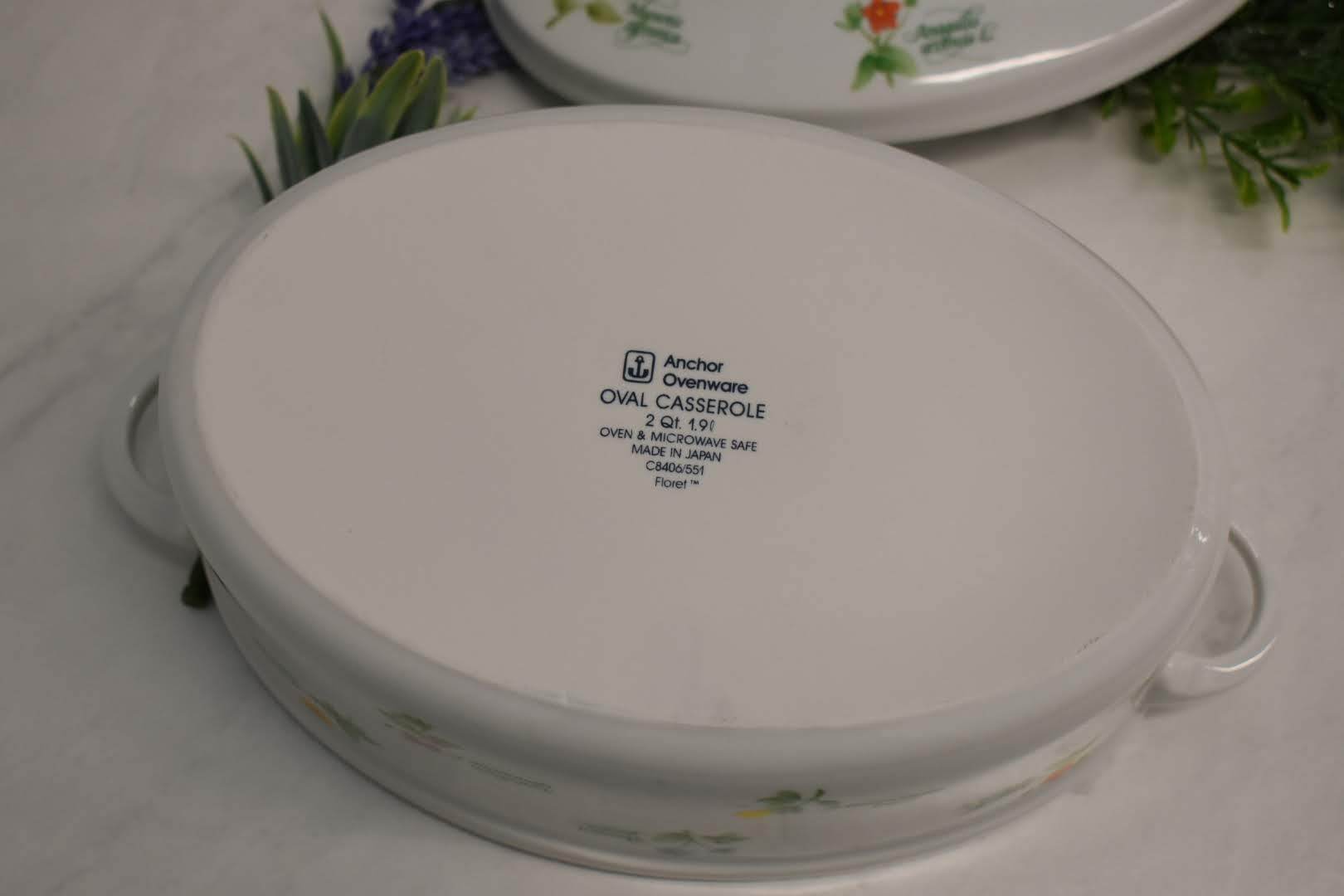 Anchor Hocking Fine Porcelain China - Botanical Floral Pattern - Oval Casserole Dish / Soufflé Dish with Lid