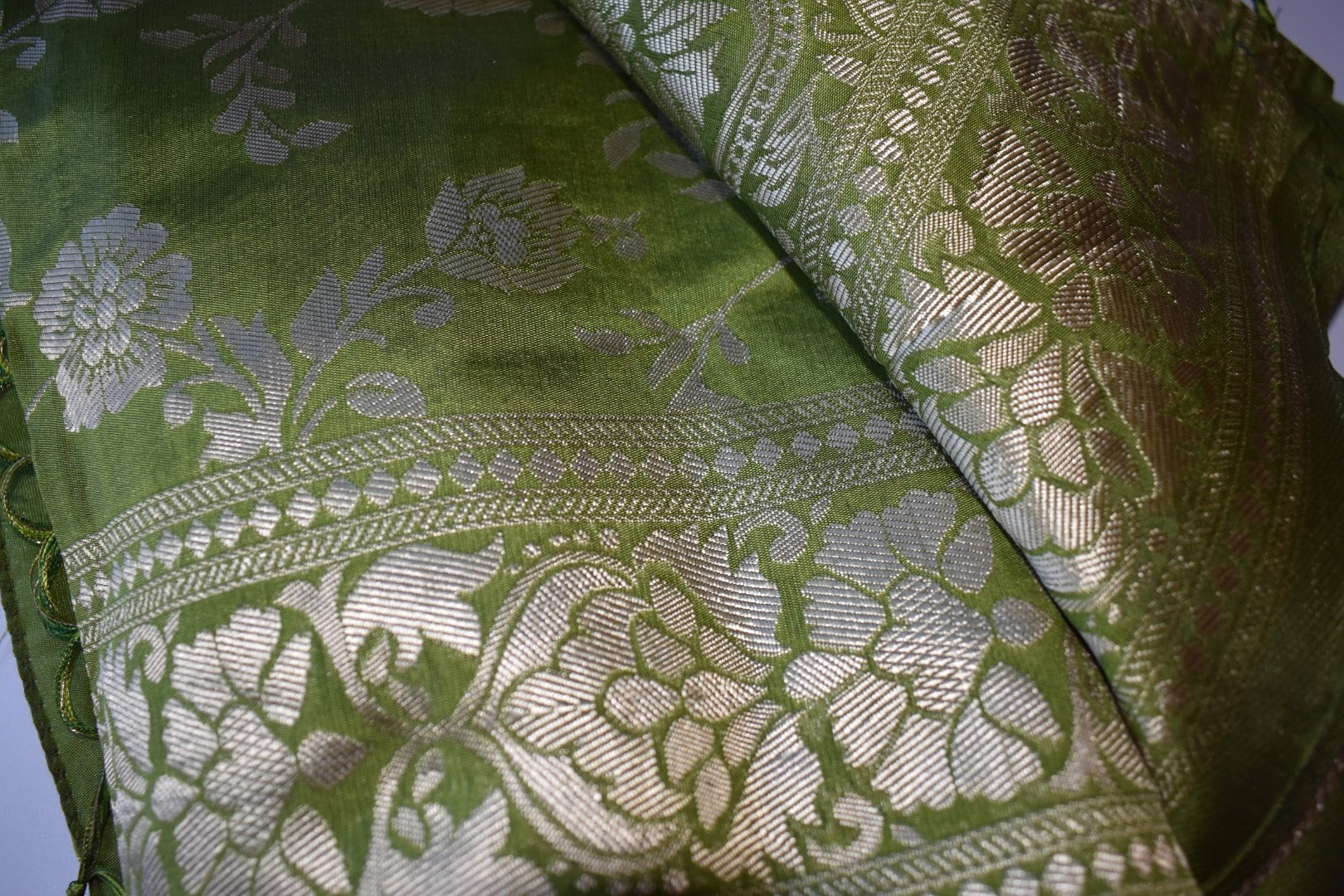 Green II Color - Banarasi Silk Saree with Tassels - Zari Thread Work