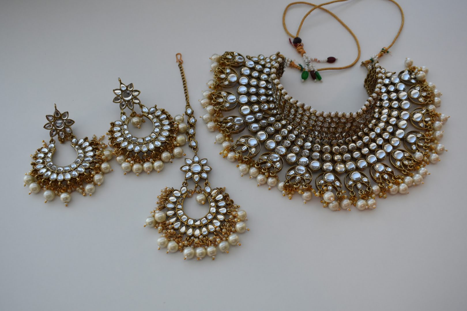 Kundan Beads - Faux Pearls- Light Gold Metal Color- Thin Neck Choker Necklace Set