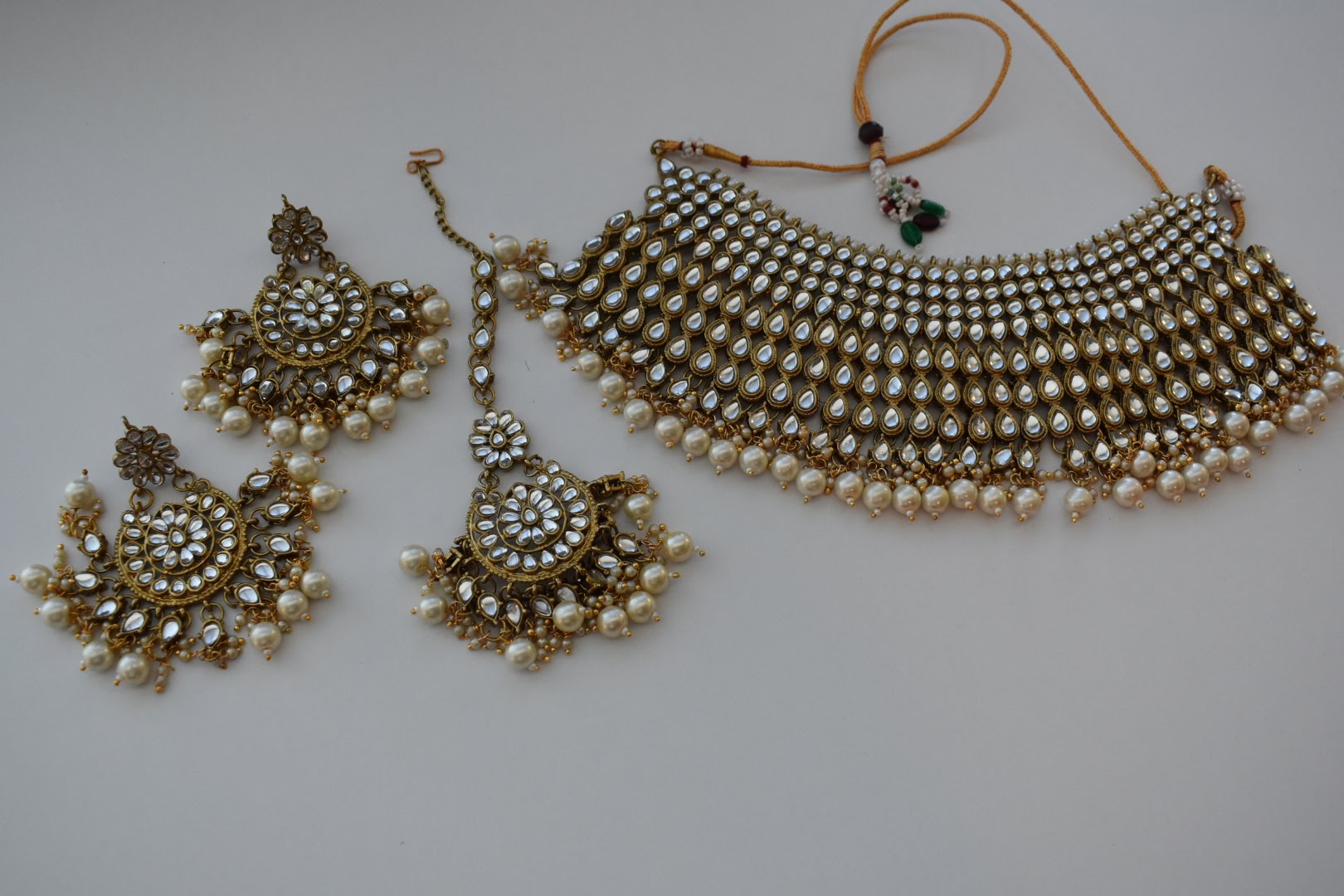 Kundan Beads - Faux Pearls- Light Gold Metal Color- Choker Necklace Set