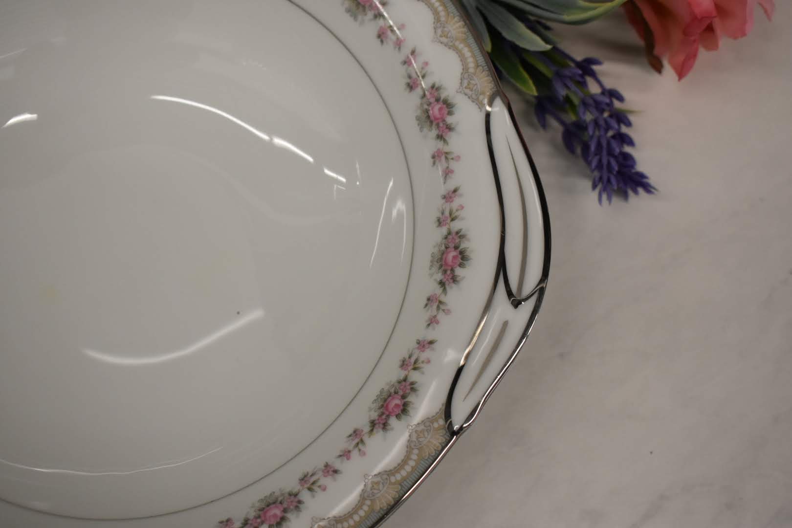 Noritake Glenwood - Fine Porcelain China - Platinum Rim - 5770 pattern - Round Vegetable Bowl with Handles