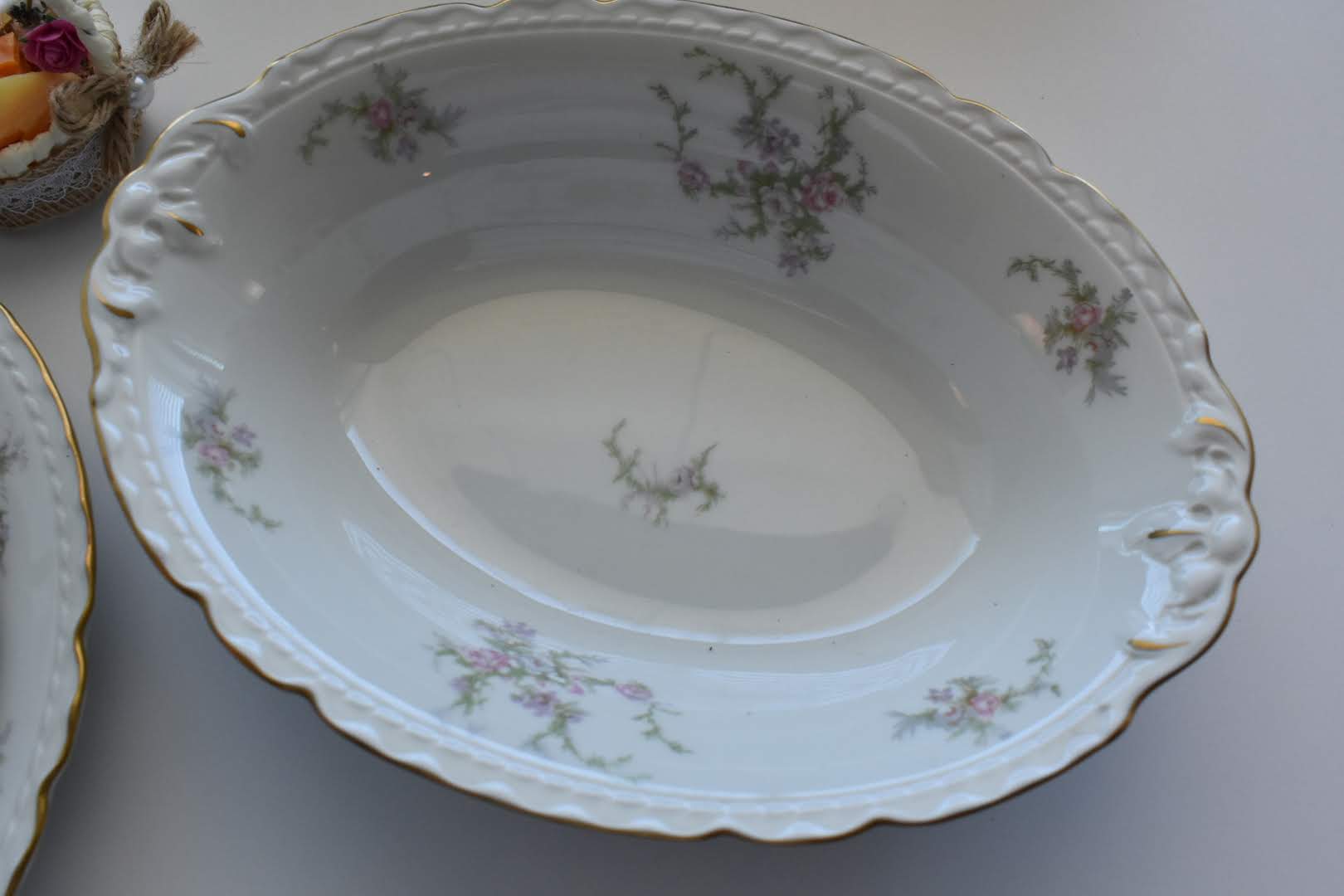 Vogue - Fine Porcelain China - Floral Pattern - Oval Vegetable Bowl