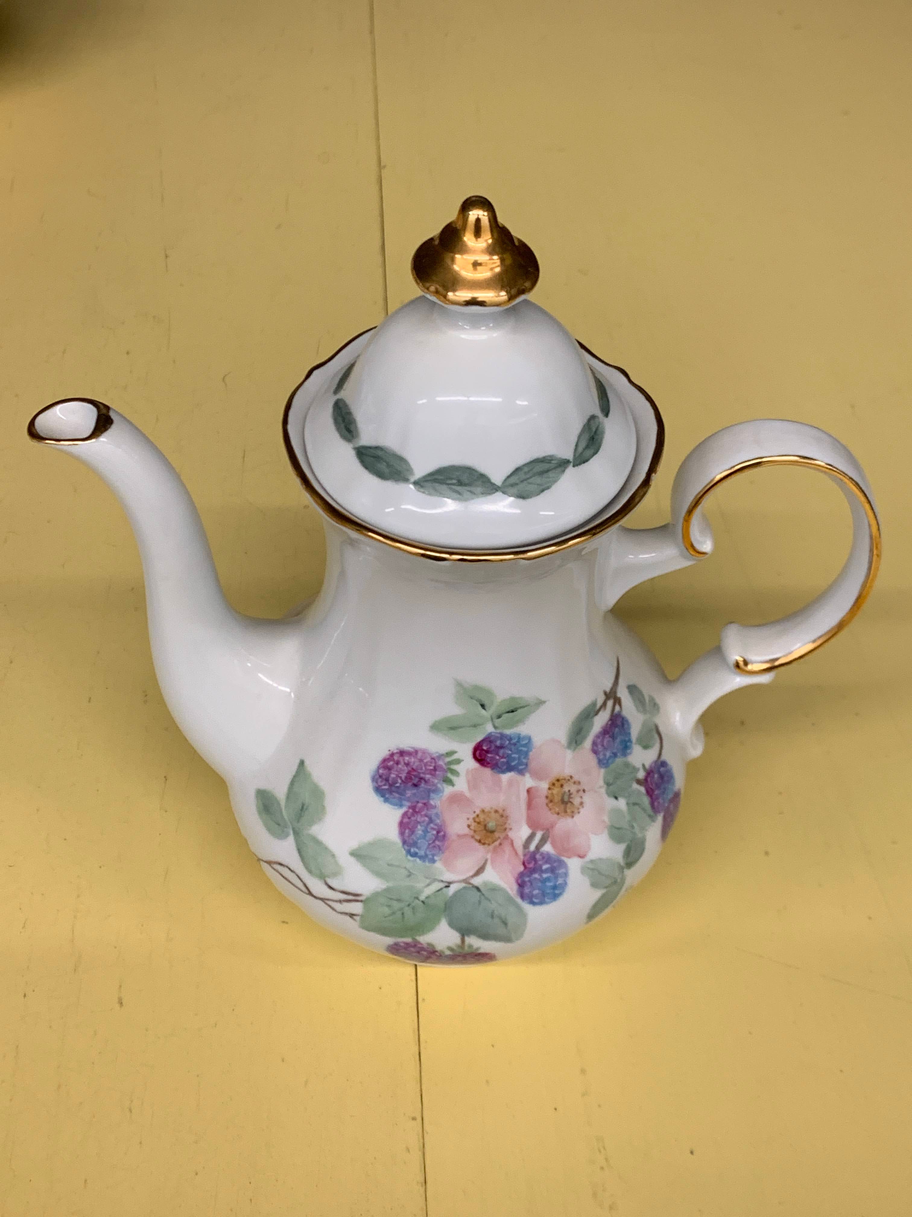 Fine Porcelain China Tea pot - Mid Century - Imported