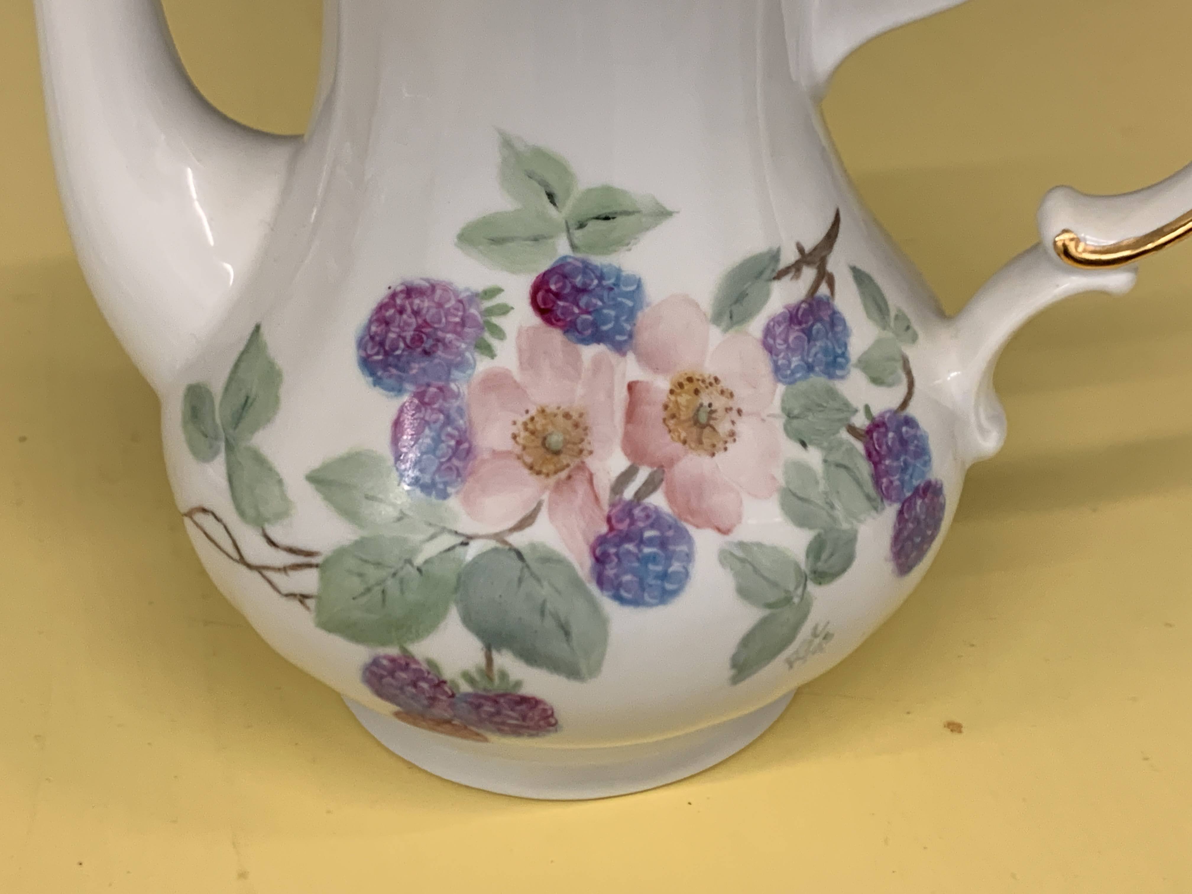 Fine Porcelain China Tea pot - Mid Century - Imported