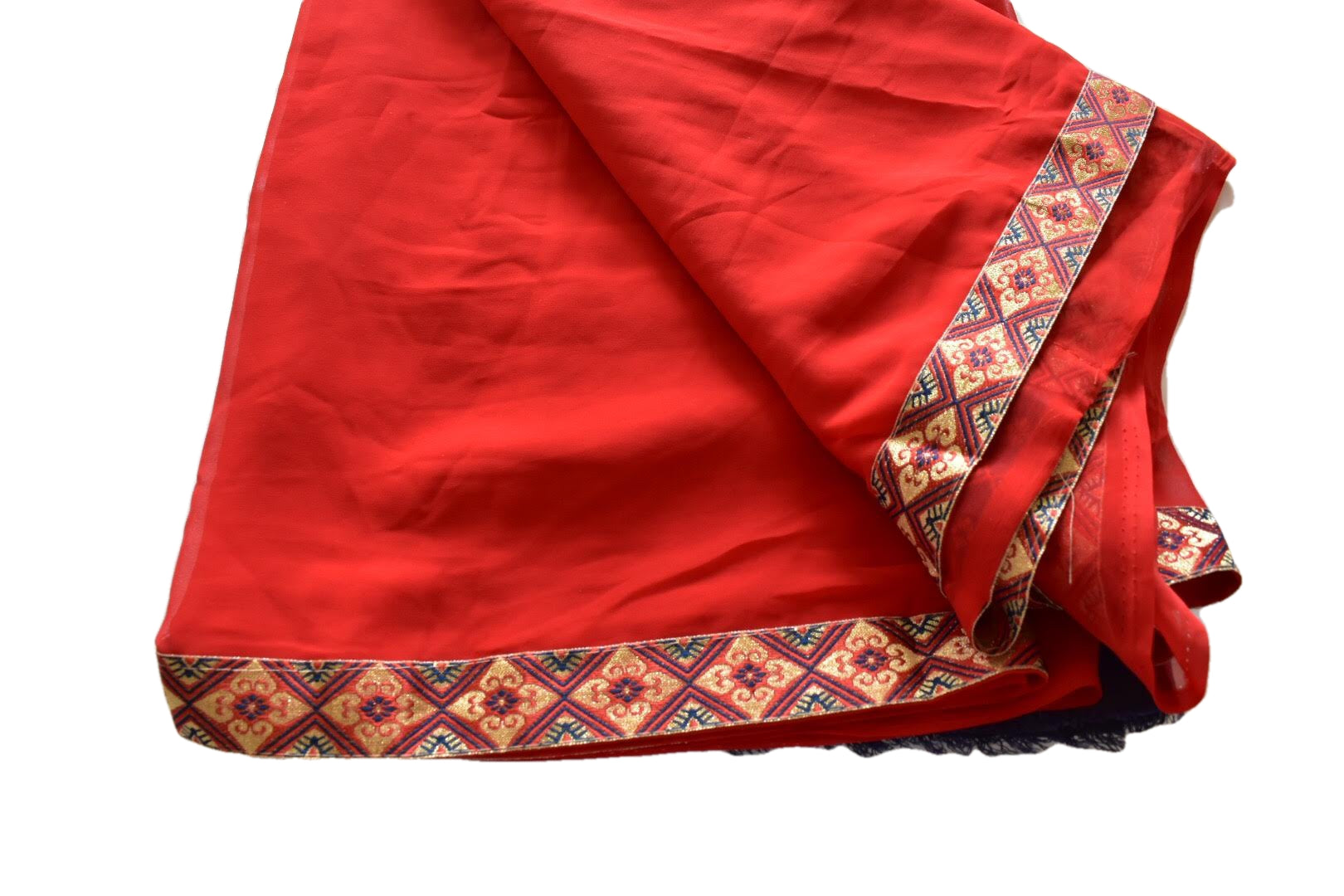 Red Maroon Saree Color - Georgette Saree - Silk Zari Lace Border - Gold Silk Blouse - Slim arms- Size 34